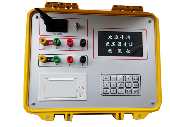 LCBZC-B變壓器變比測試儀，可以檢查變壓器的繞組、分接開關的狀況,判斷變壓器是否存在線圈短路、連接錯誤、匝間短路等缺陷，從而保證設備的安全使用。