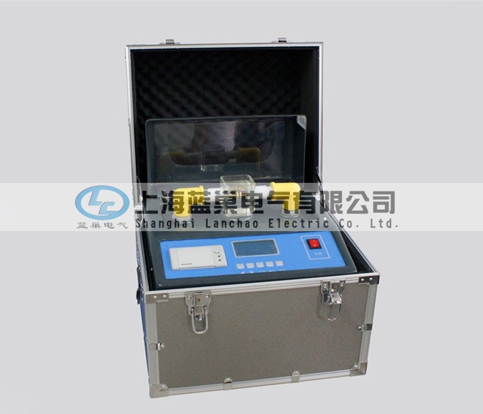 LCY-806絕緣油電壓擊穿試驗(yàn)儀采用微處理器,自動(dòng)完成升壓、保持、攪拌、靜放、計(jì)算、打印等操作,可在0~80KV范圍內(nèi)進(jìn)行油循環(huán)耐壓試驗(yàn)。
